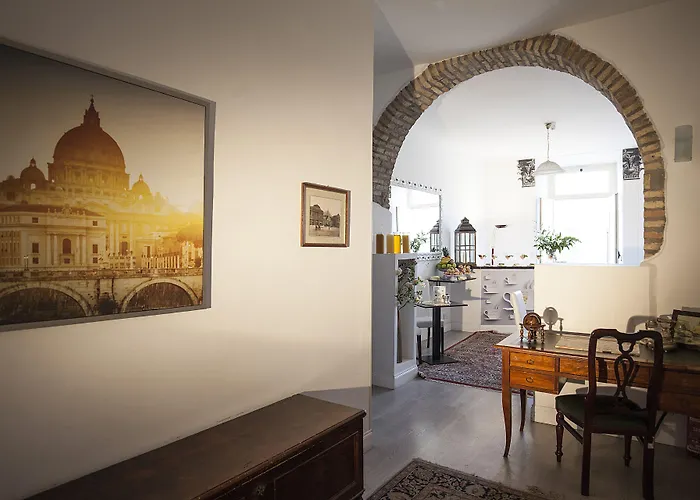 Roman Holidays Guest house 4*